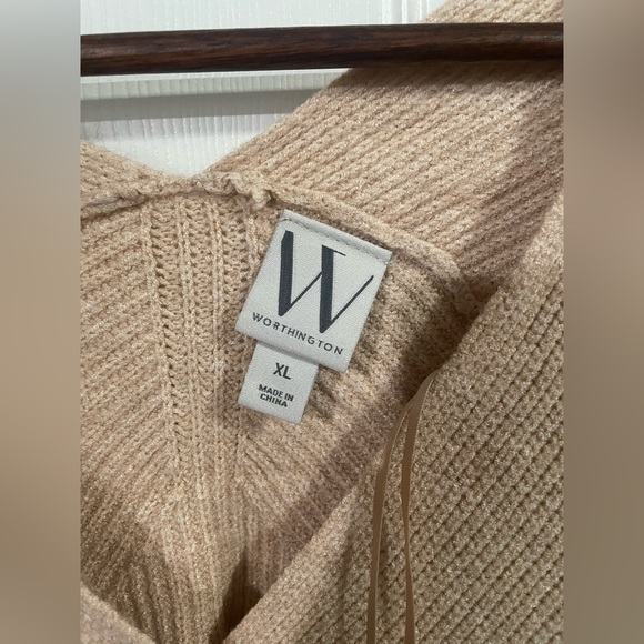 Worthington Women’s V- Neck Sweater Stretch Color Sand Size XL. New w tag. - Picture 5 of 6